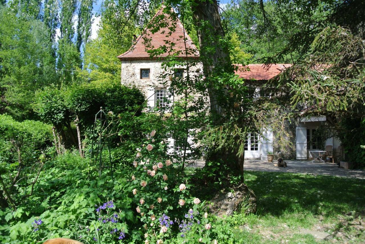 Moulin De Repassat Etape Voie Verte Bazens Exterior photo